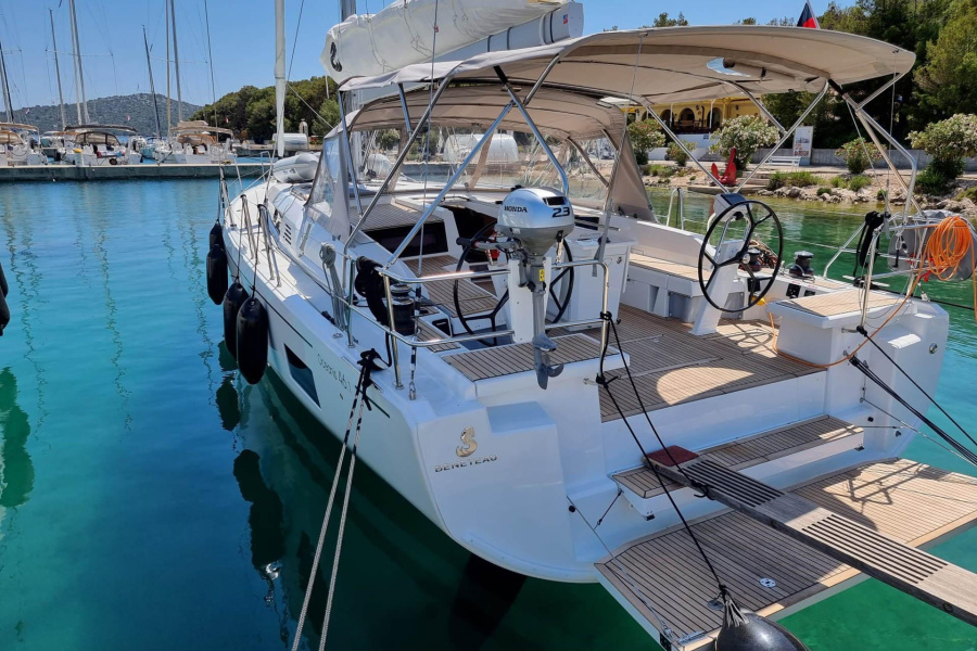 Photo #1 - Oceanis 46.1 - 4 cab. (Noah) in Marina Frapa - 34222