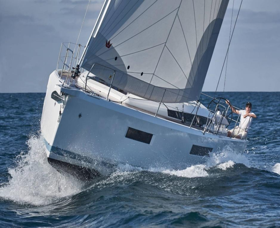 Photo #1 - Sun Odyssey 440 (Uri) en Marina - 34235