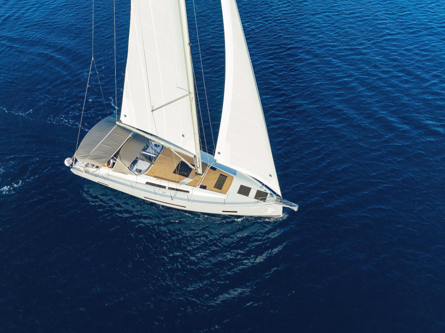 Photo #1 - Hanse 460 - 4 cab. (Dioscuri - OW) in Marina - 34263