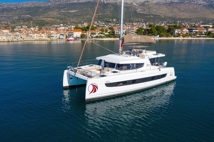 Photo #1 - Bali 4.4 - 4 + 1 cab. (Thetis) in Marina - 34269