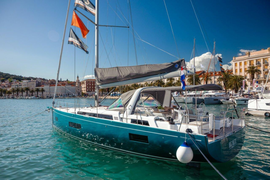Photo #1 - Oceanis 54 - 3 + 1 cab. (Big Blue) in Yachtclub Seget (Marina Baotić) - 34353