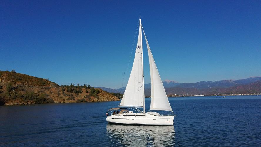 Photo #1 - Bavaria Cruiser 51 (Seawalker) en Yacht Classic Hotel Marina - 34443