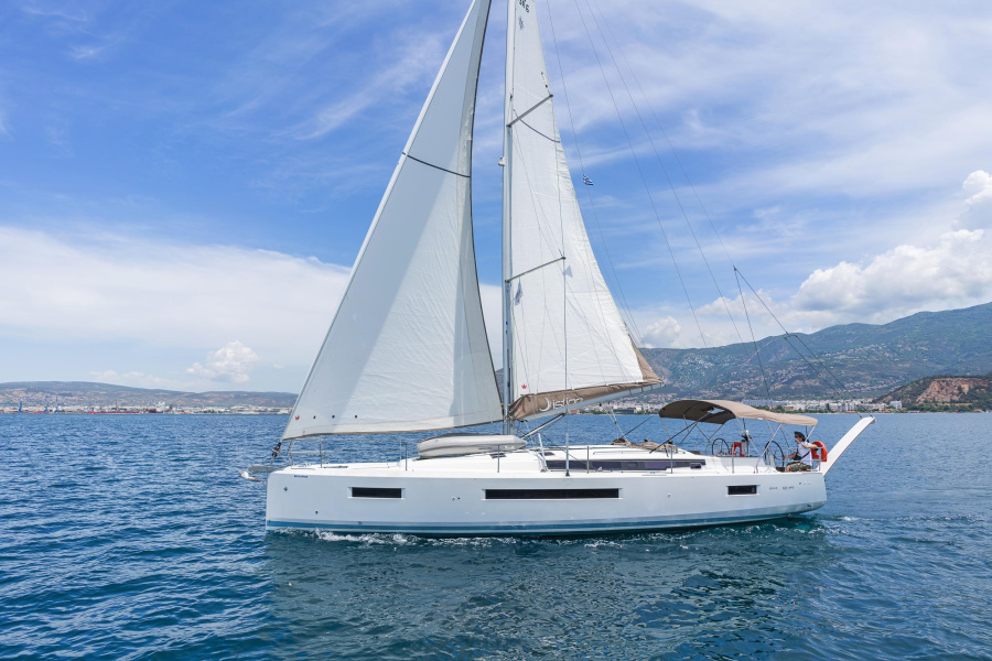 Photo #1 - Sun Odyssey 490 - 4 + 1 cab. (Funsea) en Corfu, Gouvia Marina - 34654