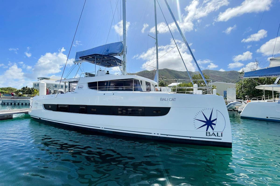 Photo #1 - Bali 4.8 - 6 + 1 cab. (Bali Cat) en Resort & Marina - 34674
