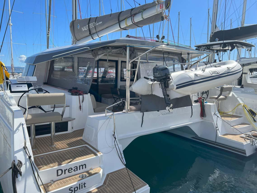 Photo #1 - Nautitech 46 Open - 3 + 2 cab. (Dream (cat)) in ACI Marina - 34804