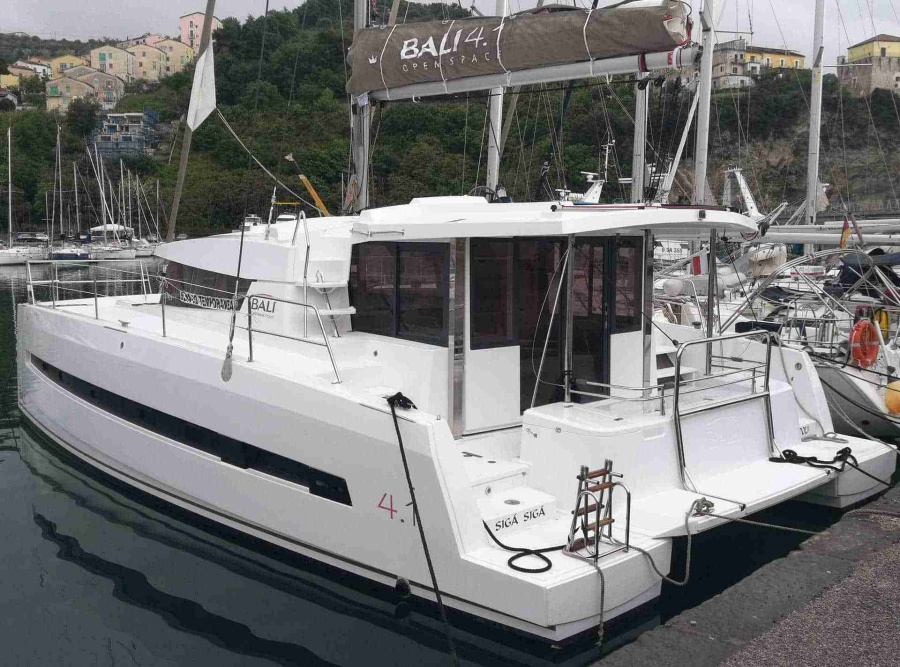 Photo #1 - Bali 4.1 - 4 cab. (ECONOMY) in  - 34910