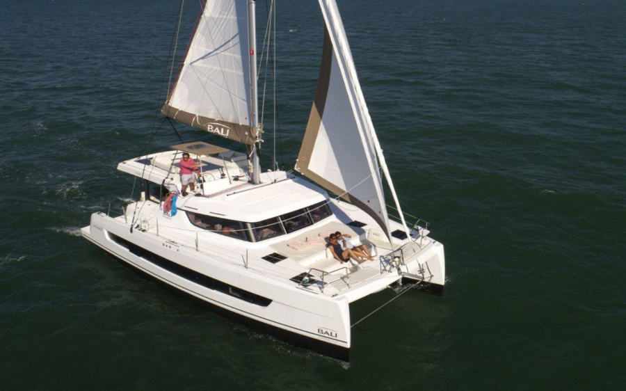 Photo #1 - Bali Catspace OW (PÜRRSEVERANCE) in Palm Cay Marina - 35014