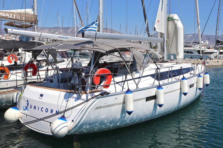 Photo #1 - Bavaria Cruiser 46 - 4 cab. (PRESTIGE) in Alimos marina - 35284
