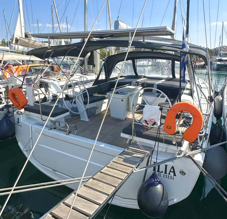 Photo #1 - Oceanis 46.1 (PRESTIGE) in Athens, Alimos marina - 35291