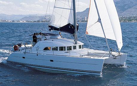 Photo #1 - Lagoon 380 - 4 cab. (ECONOMY) in Alimos marina - 35297