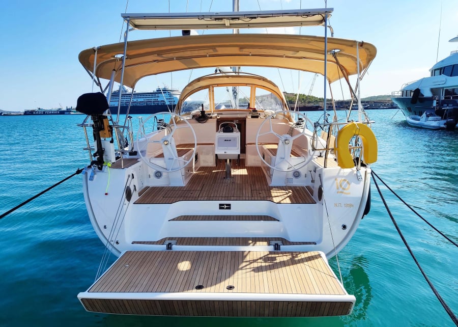 Photo #1 - Bavaria Cruiser 46 Style - 4 cab. (Io) in main port - 35321