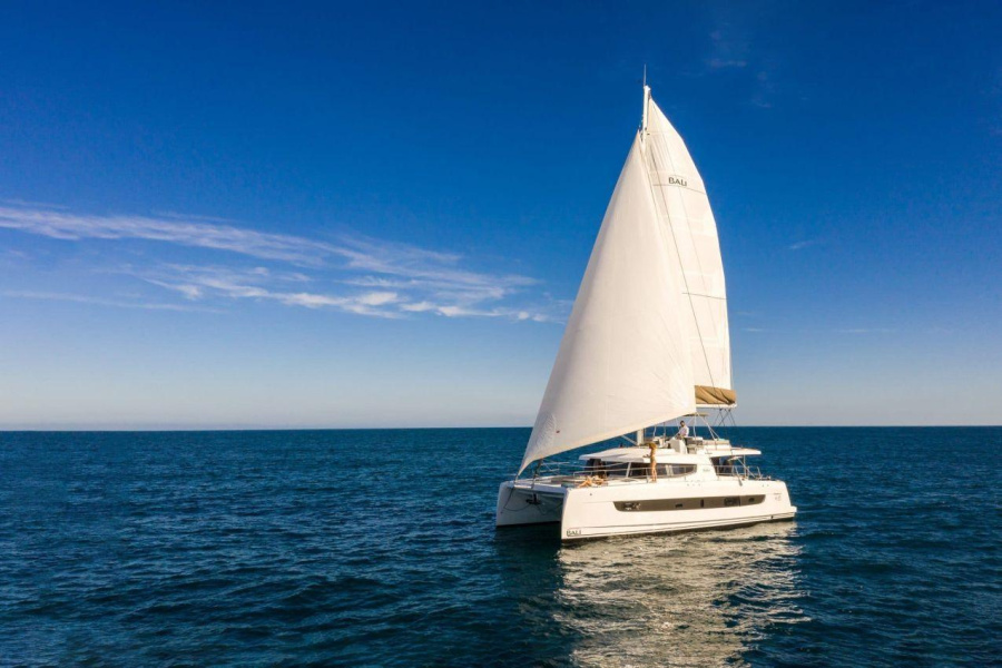 Photo #1 - Bali 4.6 - 5 + 1 cab. (DREAMER) in BVI, Hodge's Creek Marina - 35335
