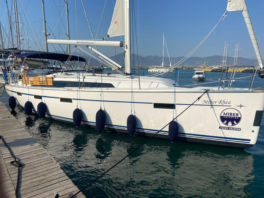 Photo #1 - Bavaria Cruiser 41 - 3 cab. (Miber Rhea) in Ece Saray Marina Resort - 35553