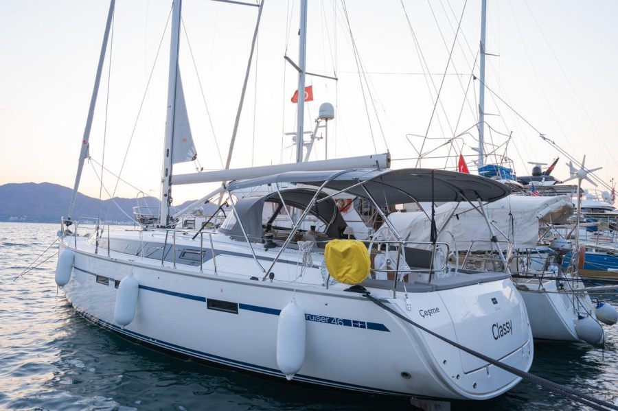 Photo #1 - Bavaria Cruiser 46 - 4 cab. (Classy) in Albatros Marina - 35584