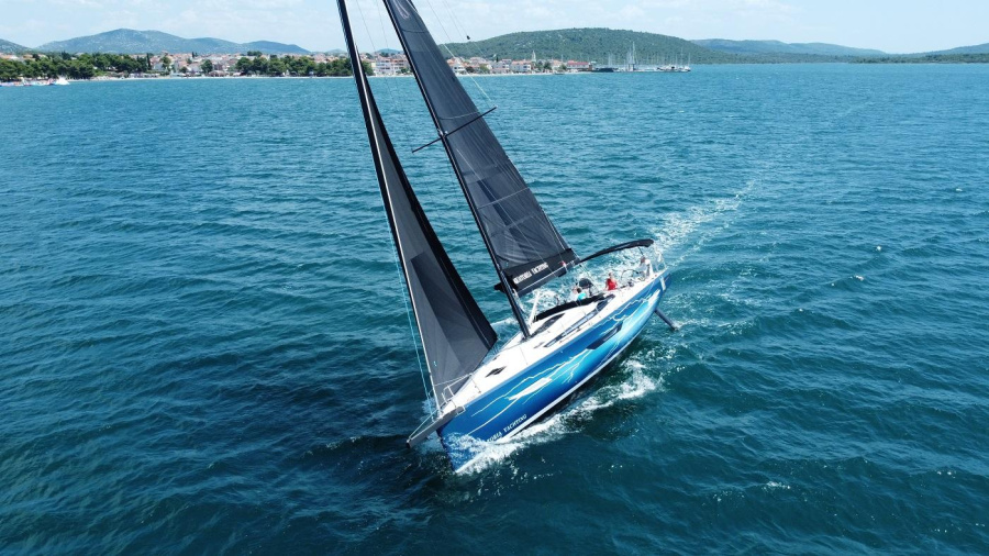 Photo #1 - Elan E6 (Thor) en Marina - 35613