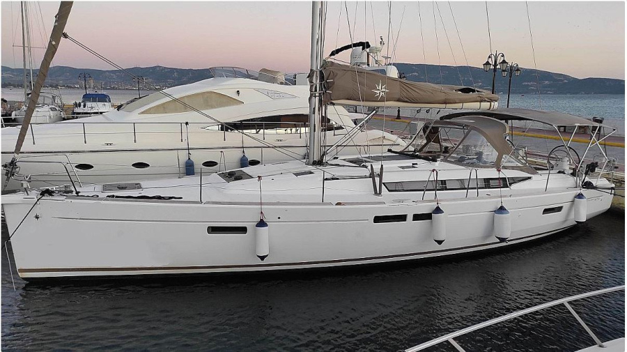 Photo #1 - Sun Odyssey 479 - 4 cab. (Joy) in Marina - 35747