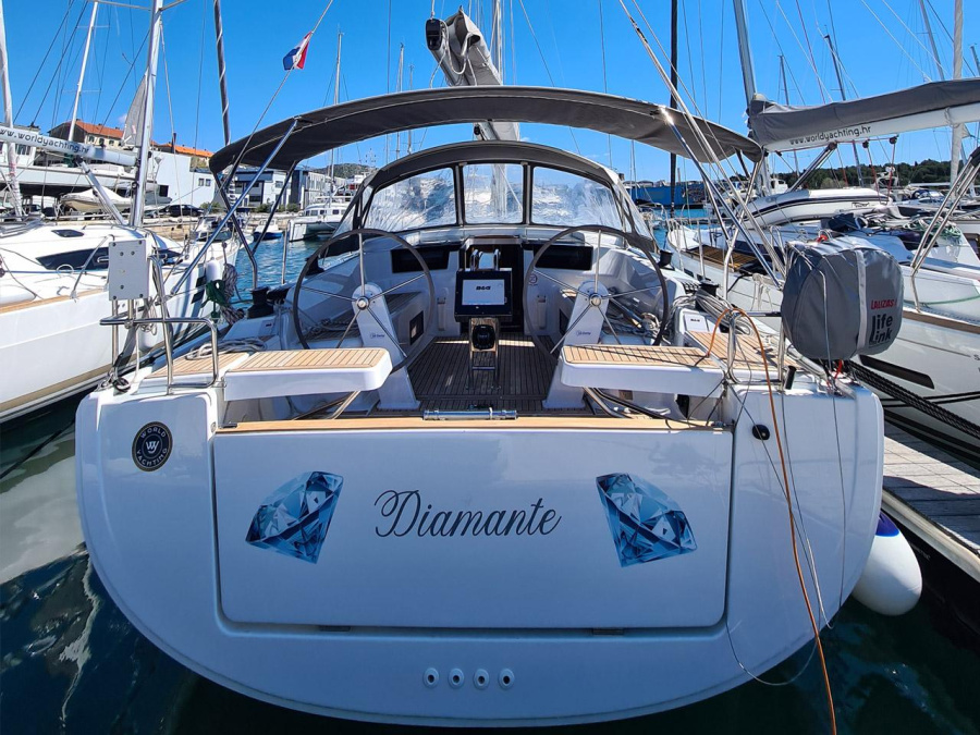 Photo #1 - Hanse 418 - 3 cab. (Diamante) in Marina Mandalina - 35785