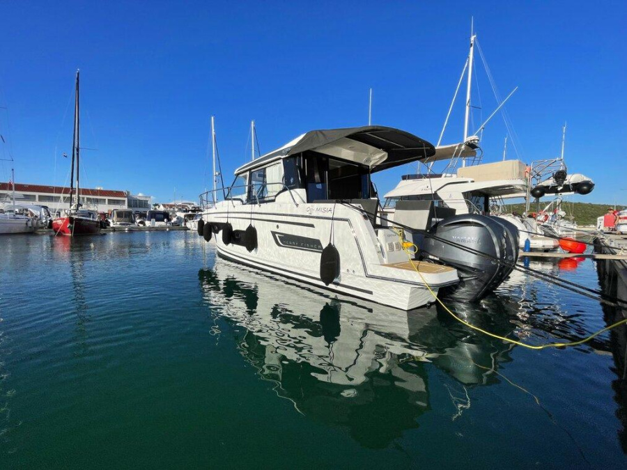 Photo #1 - Merry Fisher 1095 (Ojj Misia) in Marina - 35817