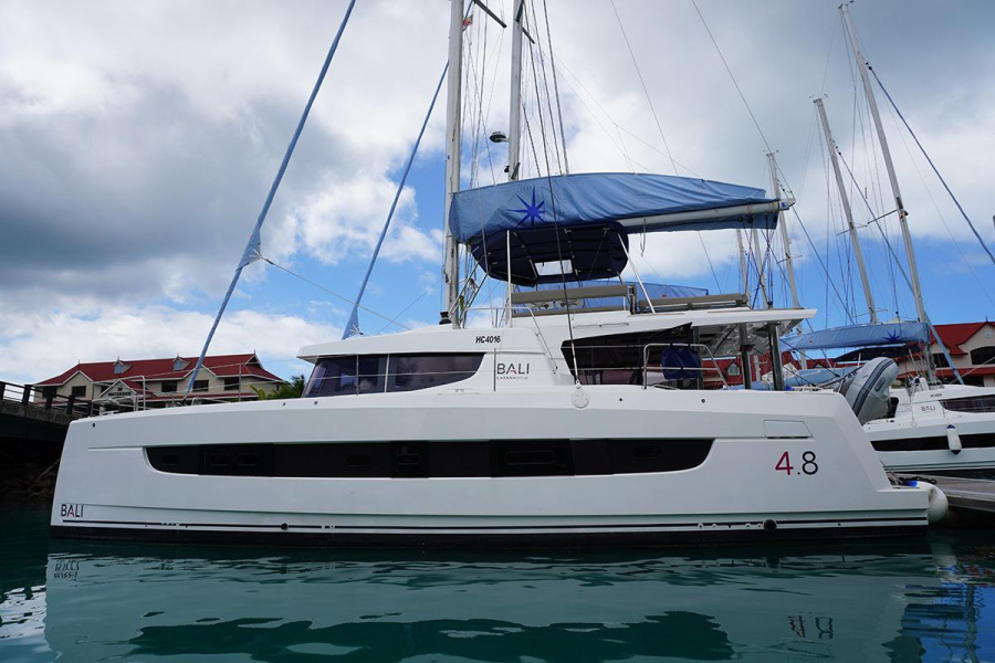 Photo #1 - Bali 4.8 - 5 cab. (Esther) en Seychelles, Eden Island Marina - 35831
