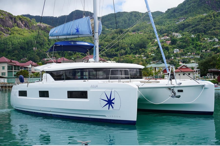 Photo #1 - Lagoon 46 - 4 + 2 cab. (PRINCESS JULIJA) en Seychelles, Eden Island Marina - 36014