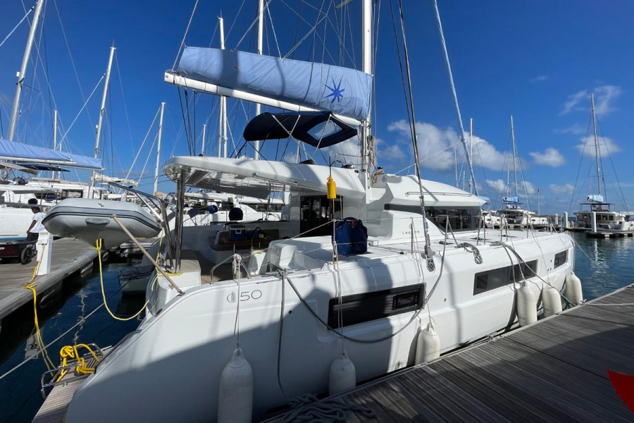 Photo #1 - Lagoon 50 - 6 + 2 cab. (Skye) in Resort & Marina - 36028