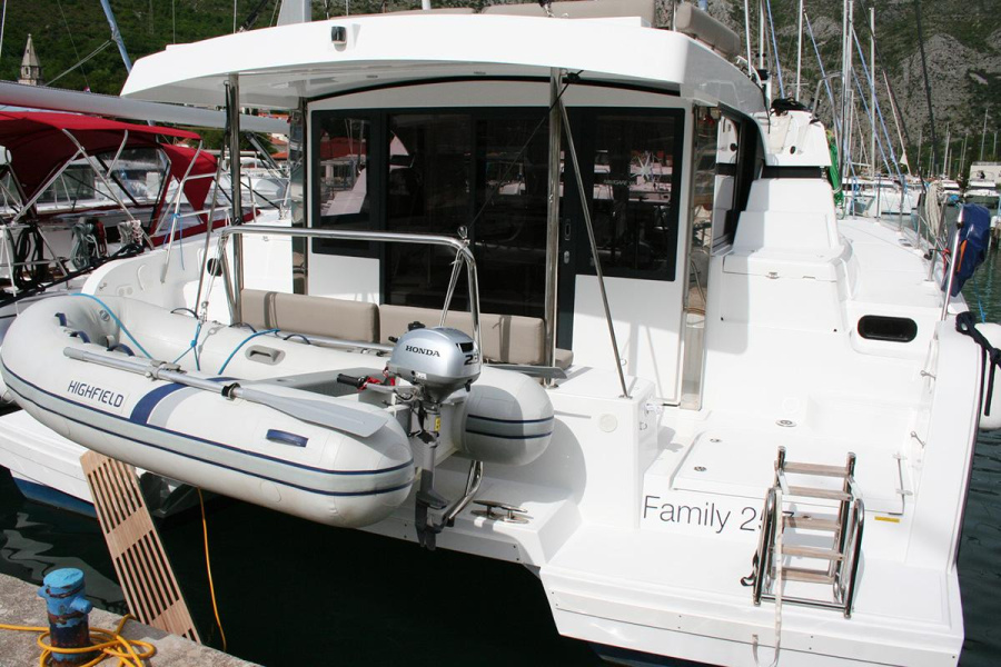 Family 257 - 2