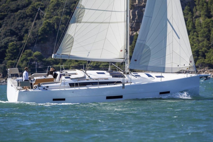 Photo #1 - Dufour 430 GL (Kaja) in Marina Tehnomont Veruda - 36094