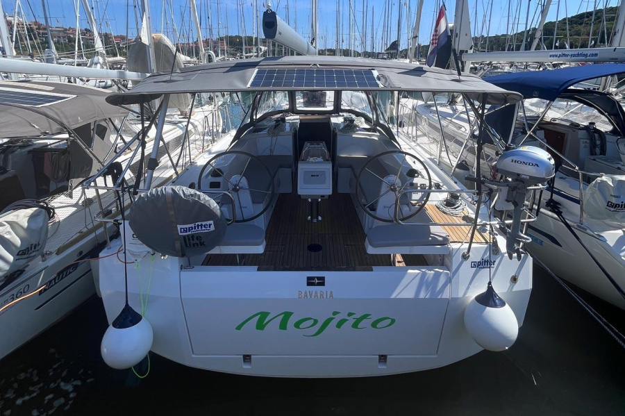 Photo #1 - Bavaria C38 (Mojito) en Marina Tehnomont Veruda - 36429