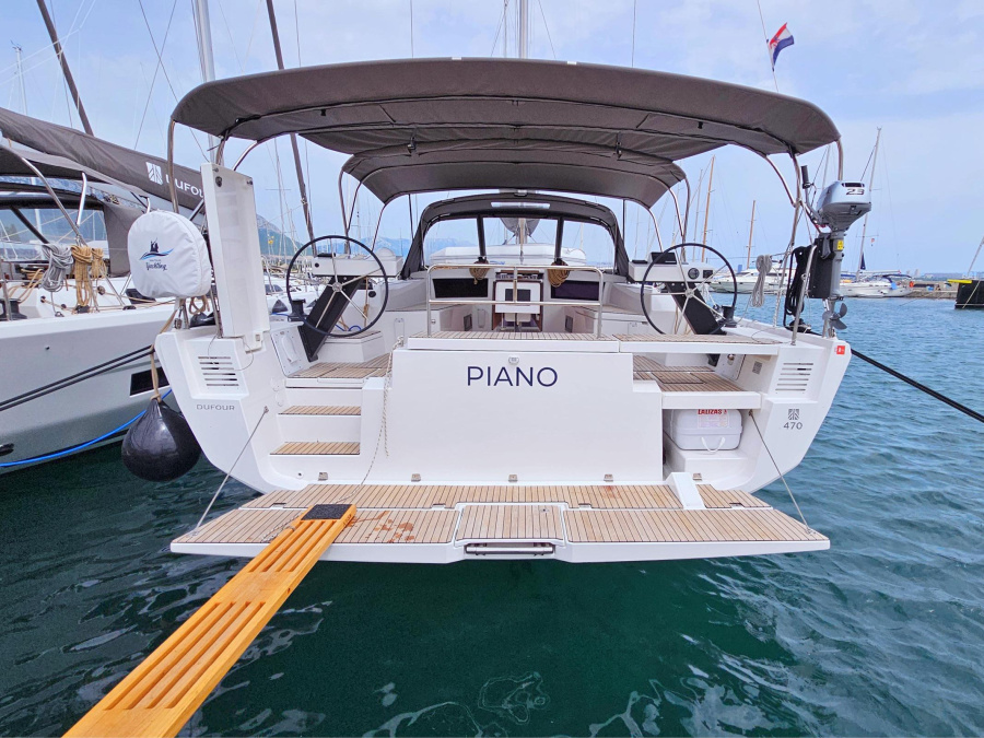 Photo #1 - Dufour 470 - 4 cab. (Piano) in Marina Frapa - 36453