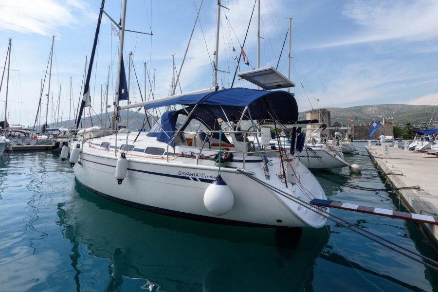 Photo #1 - Bavaria 33 Cruiser (Dišpet) in ACI Marina - 36484