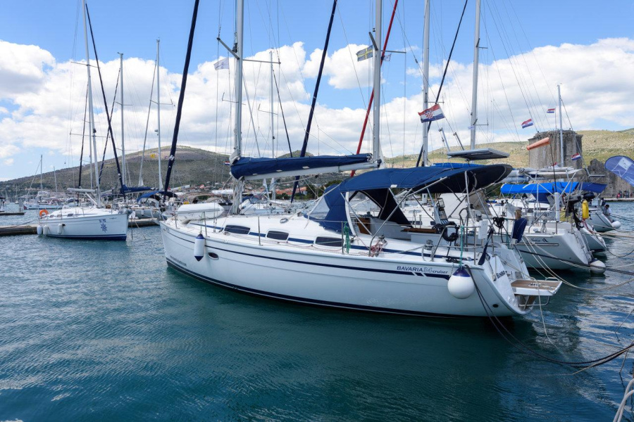Photo #1 - Bavaria 34 Cruiser - 2 cab. (Bimbo) in ACI Marina - 36518