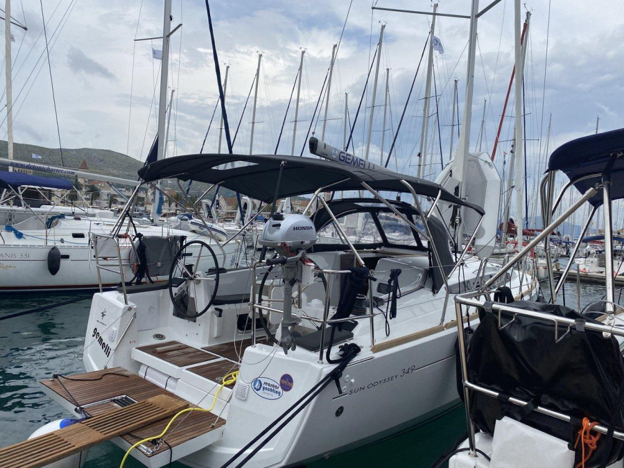 Photo #1 - Sun Odyssey 349 (gemelli) in ACI Marina - 36552