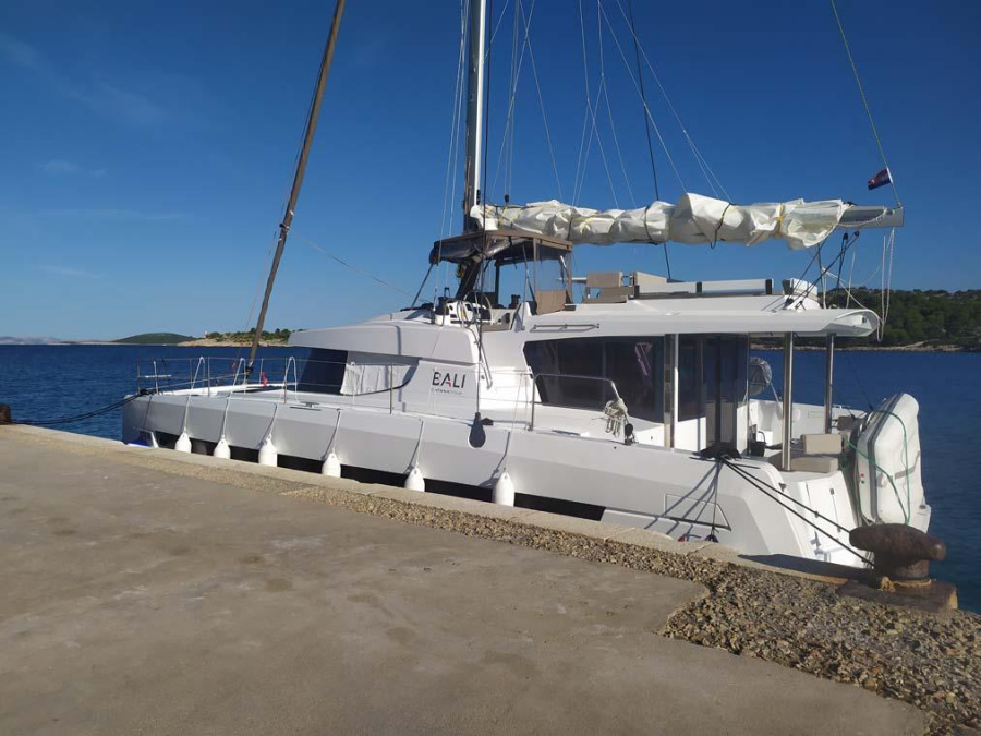 Photo #1 - Bali 4.4 - 4 + 1 cab. (Tiraminelli) in ACI Marina - 36559