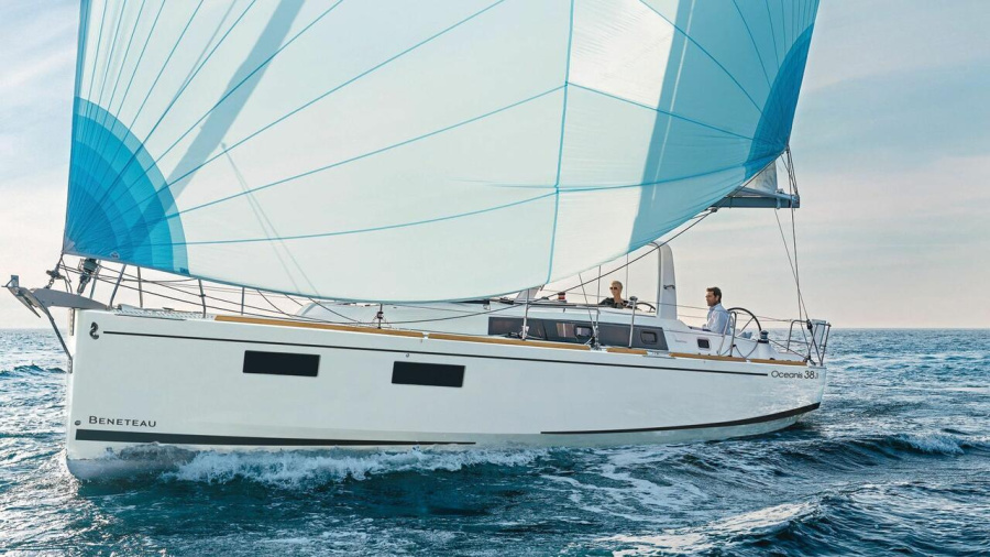 Photo #1 - Oceanis 38.1 (Lukas) in Marina Frapa - 36565