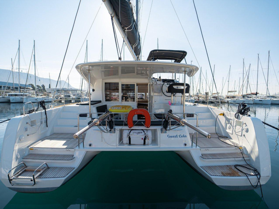 Photo #1 - Lagoon 40 - 4 + 2 cab (Sweet Lota) en Marina - 36573