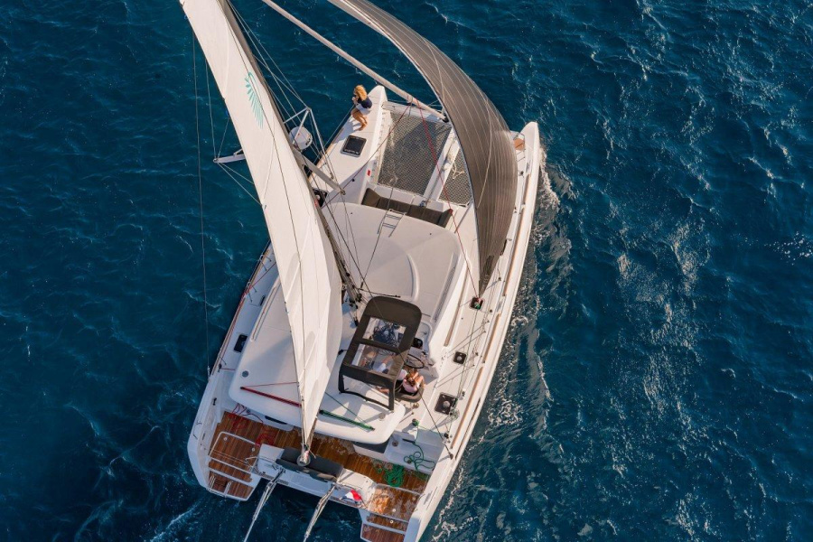 Photo #1 - Lagoon 40 - 4 + 2 cab (Pina Colada) in Seychelles - 36605