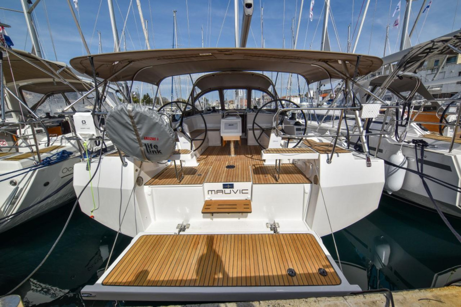 Photo #1 - Bavaria C42 (Mauvic) en Marina (ex. Tankerkomerc) - 36607