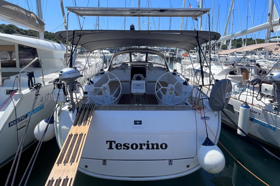 Photo #1 - Bavaria Cruiser 46 Style - 4 cab. (Tesorino) in Marina Tehnomont Veruda - 36686