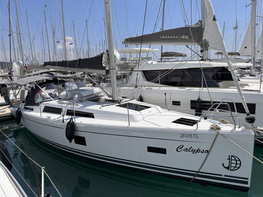 Photo #1 - Hanse 388 (Calypso) in Yachtclub Seget (Marina Baotić) - 36721