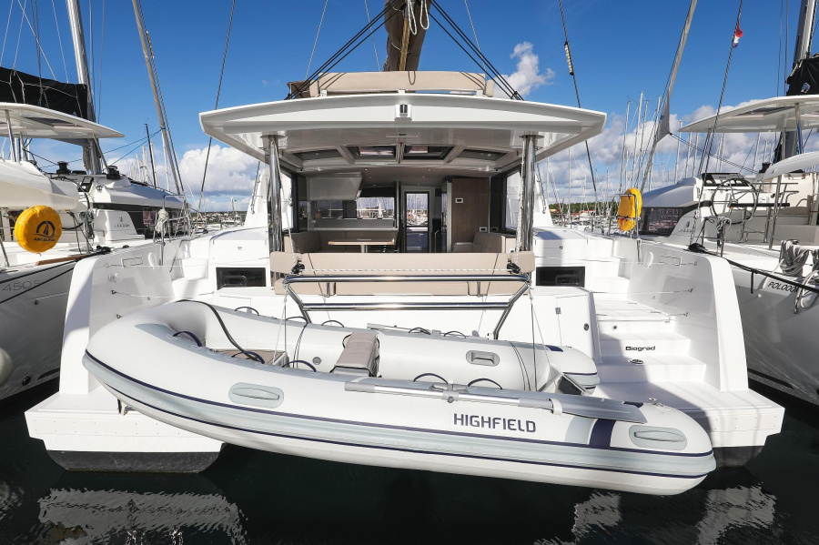 Photo #1 - Bali 4.4 - 4 + 2 cab. (Calypso) in Marina Šangulin - 36747
