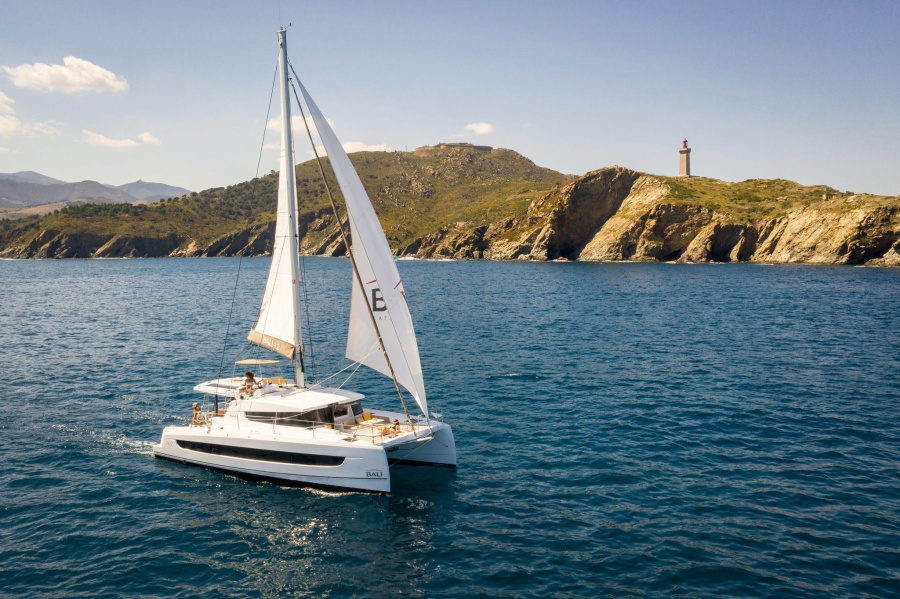 Photo #1 - Bali 4.2 - 4 + 1 cab. (Sail Spazio) in  - 36762