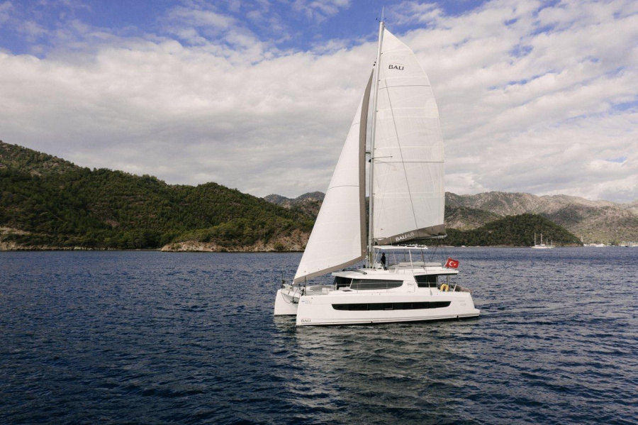 Photo #1 - Bali 4.8 OW - 3 + 1 cab. (Resif) in Göcek/D-Marin - 36848