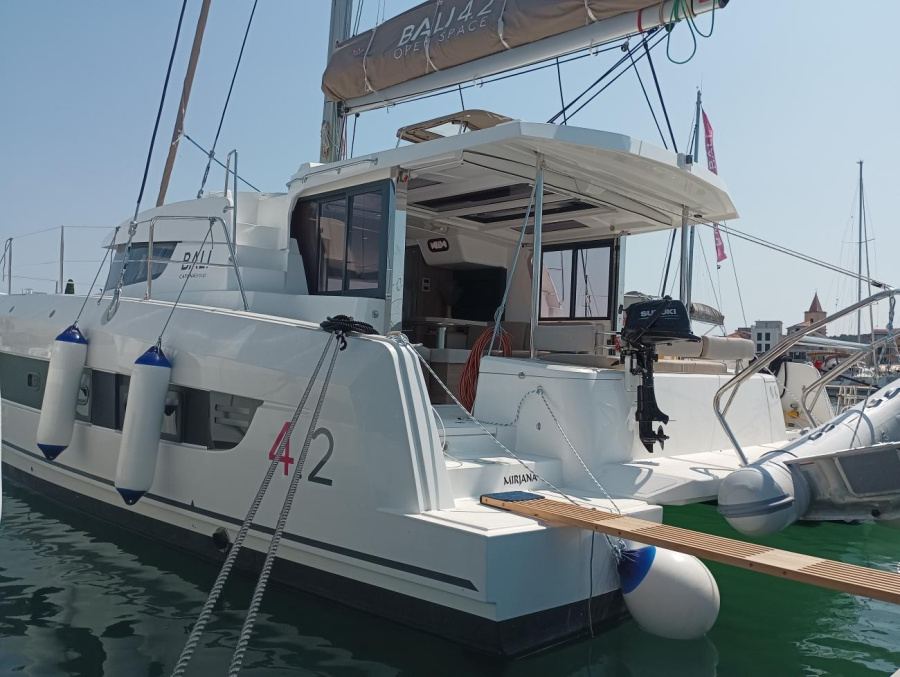 Photo #1 - Bali 4.2 (Mirjana) in Marina - 36912