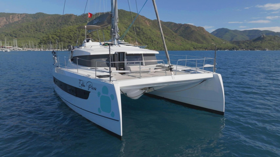 Photo #1 - Bali 4.2 - 4 + 1 cab. (Ediba Pisces) in Albatros Marina - 36924