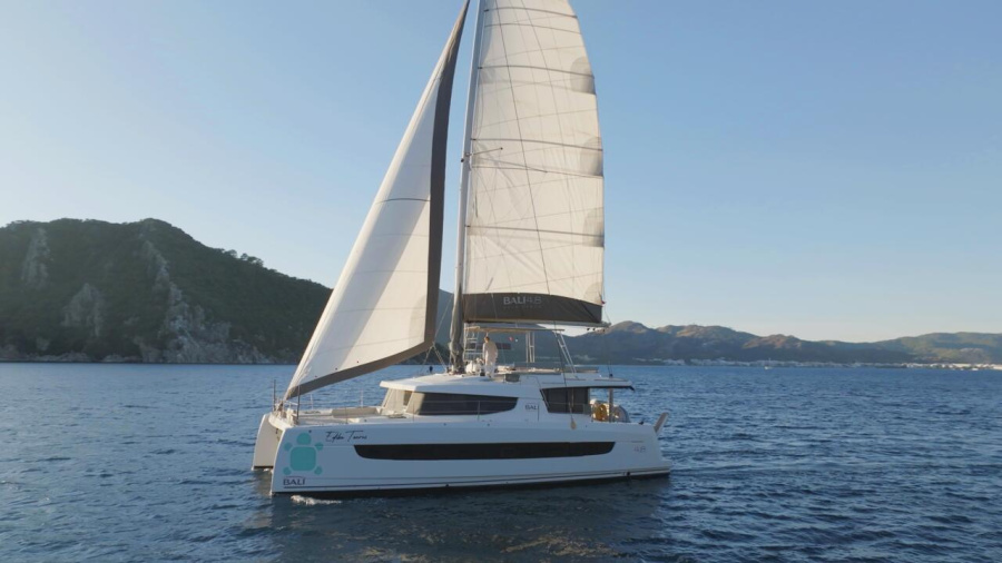 Photo #1 - Bali 4.8 - 4 + 1 cab. (Ediba Taurus) in Albatros Marina - 36928
