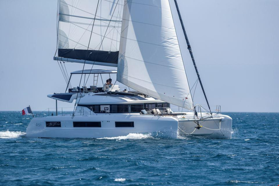 Photo #1 - Lagoon 51 - 6 cab. (Nevera) in Yachtclub Seget (Marina Baotić) - 36960