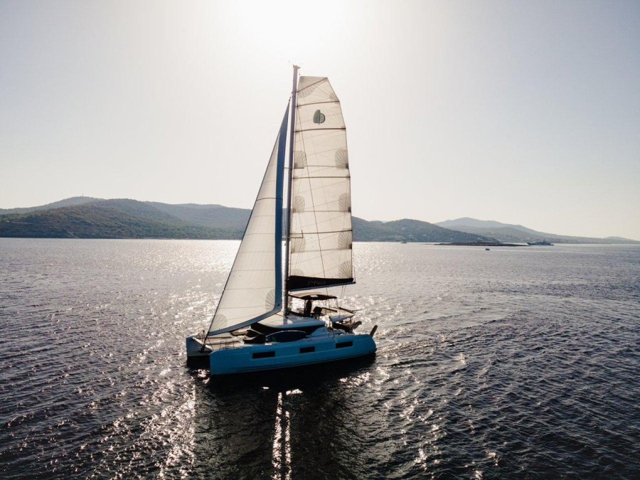 Photo #1 - Lagoon 46 - 4 cab. (Omnia) in Athens, Zea Marina - 37117