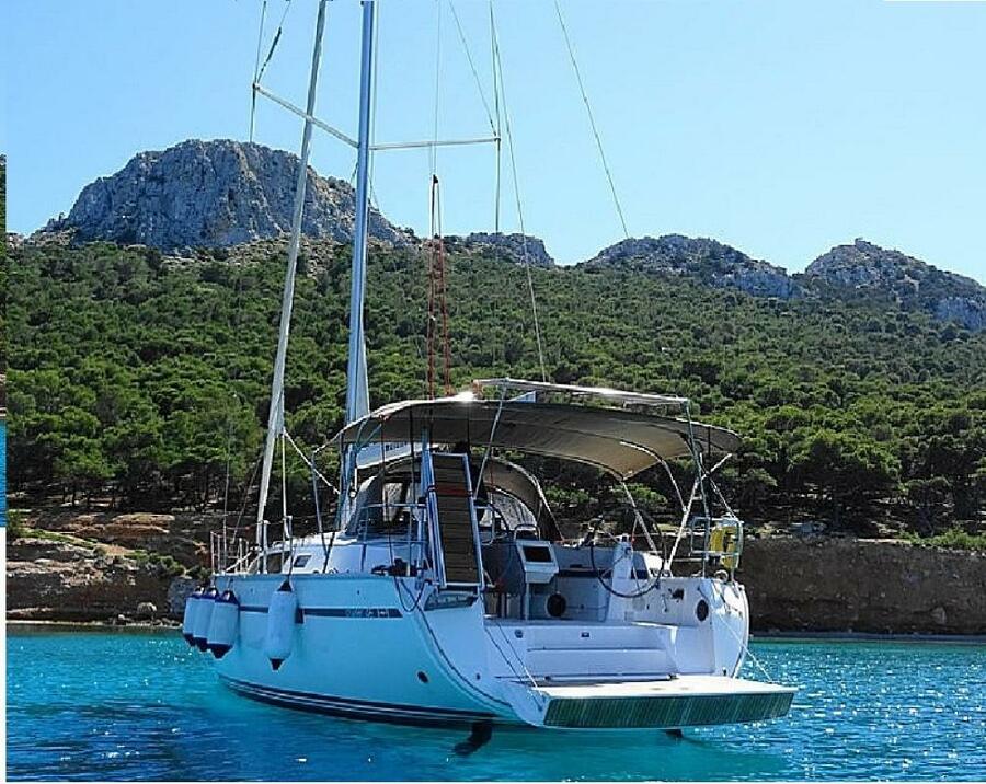 Photo #1 - Bavaria Cruiser 46 - 4 cab. (Rea) in Alimos marina - 37212