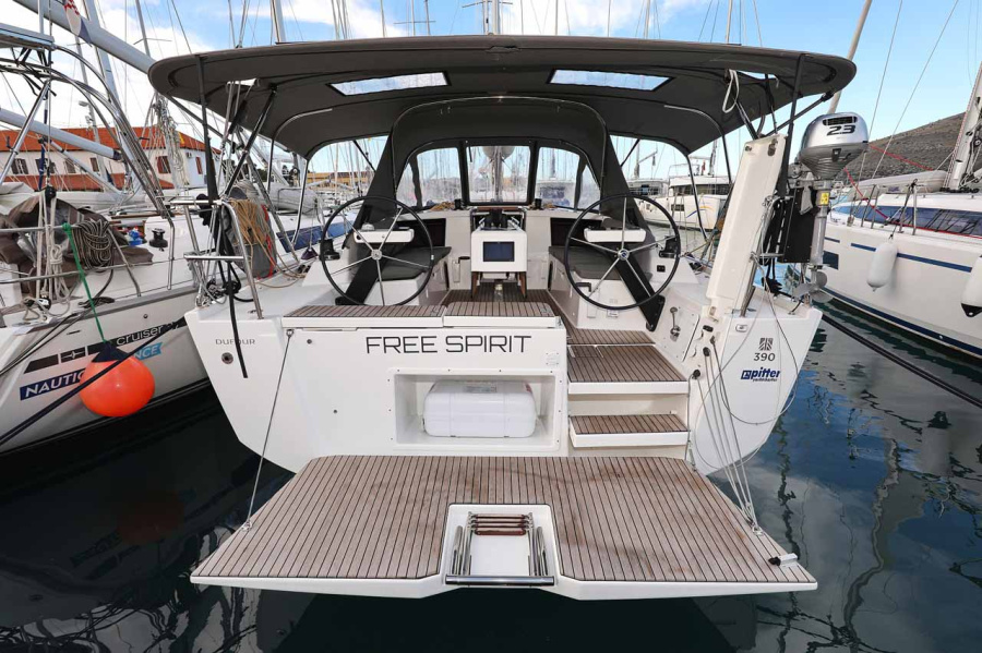 Photo #1 - Dufour 390 (Free Spirit) en ACI Marina - 37351