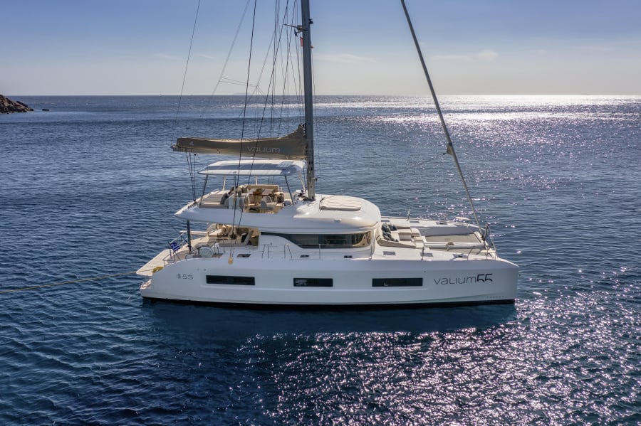 Photo #1 - Lagoon 55 - 4 cab. (Valium 55) in Marina - 37462